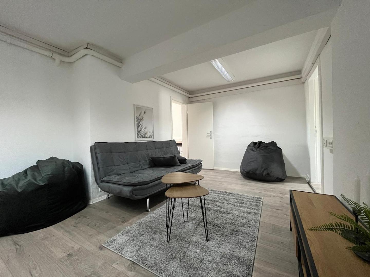 Simplex Apartments Am Ettlinger Tor Spacious คาร์ลสรูเฮอ ภายนอก รูปภาพ