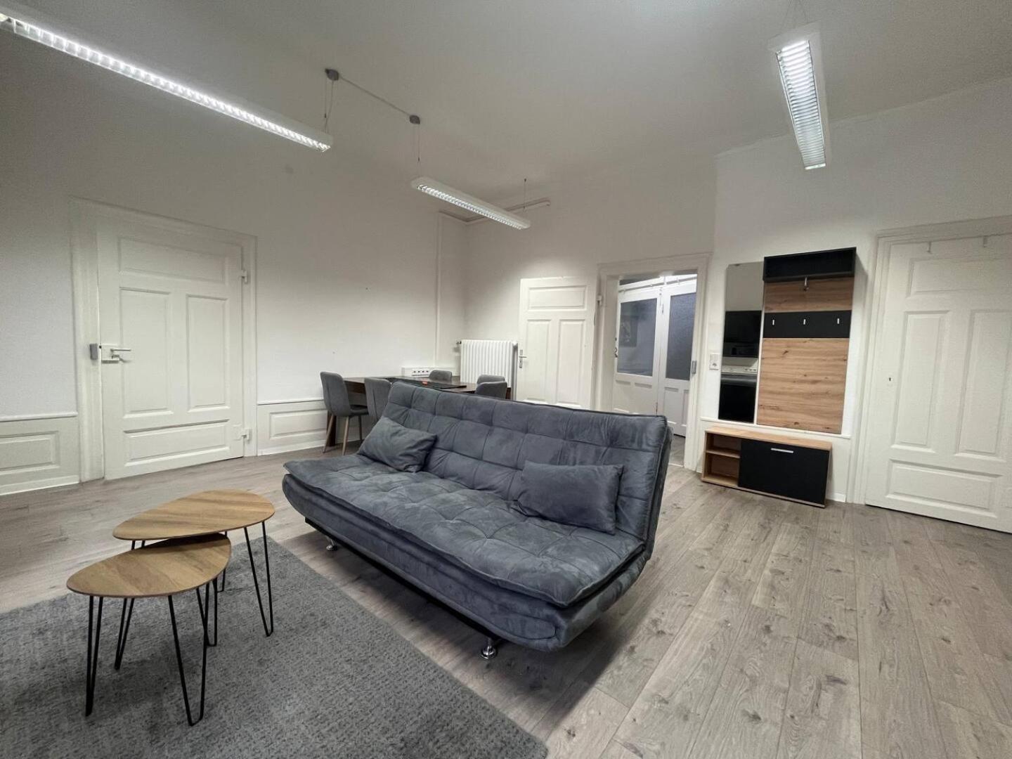 Simplex Apartments Am Ettlinger Tor Spacious คาร์ลสรูเฮอ ภายนอก รูปภาพ