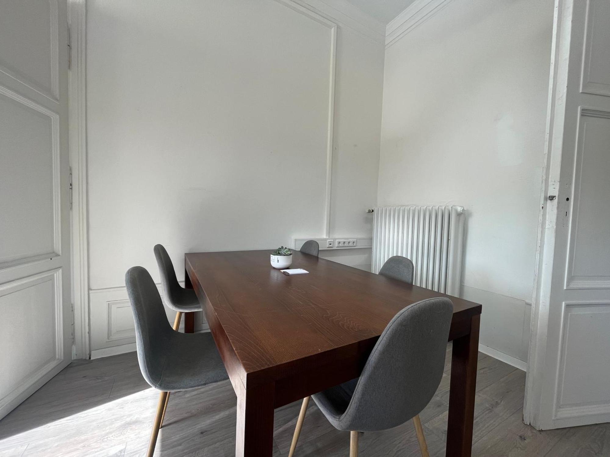 Simplex Apartments Am Ettlinger Tor Spacious คาร์ลสรูเฮอ ภายนอก รูปภาพ