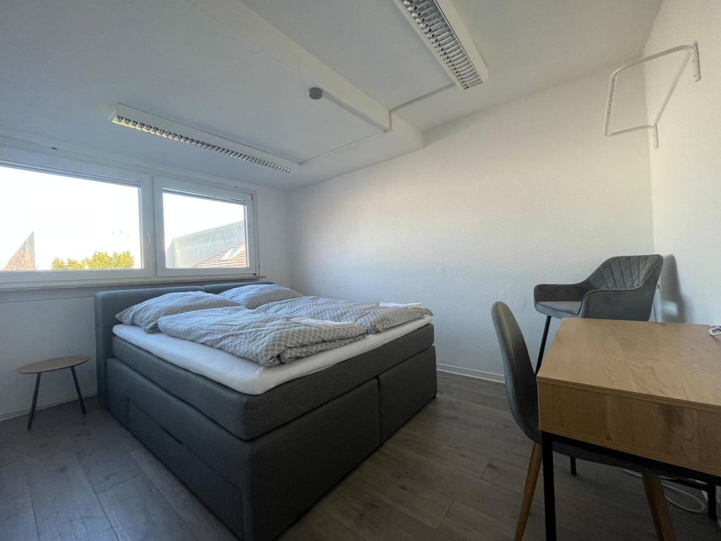Simplex Apartments Am Ettlinger Tor Spacious คาร์ลสรูเฮอ ภายนอก รูปภาพ