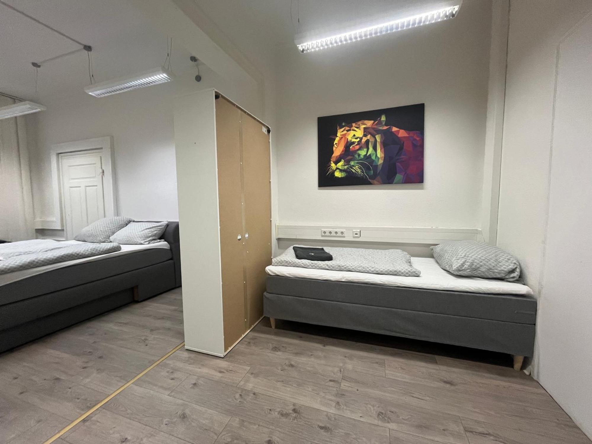 Simplex Apartments Am Ettlinger Tor Spacious คาร์ลสรูเฮอ ภายนอก รูปภาพ