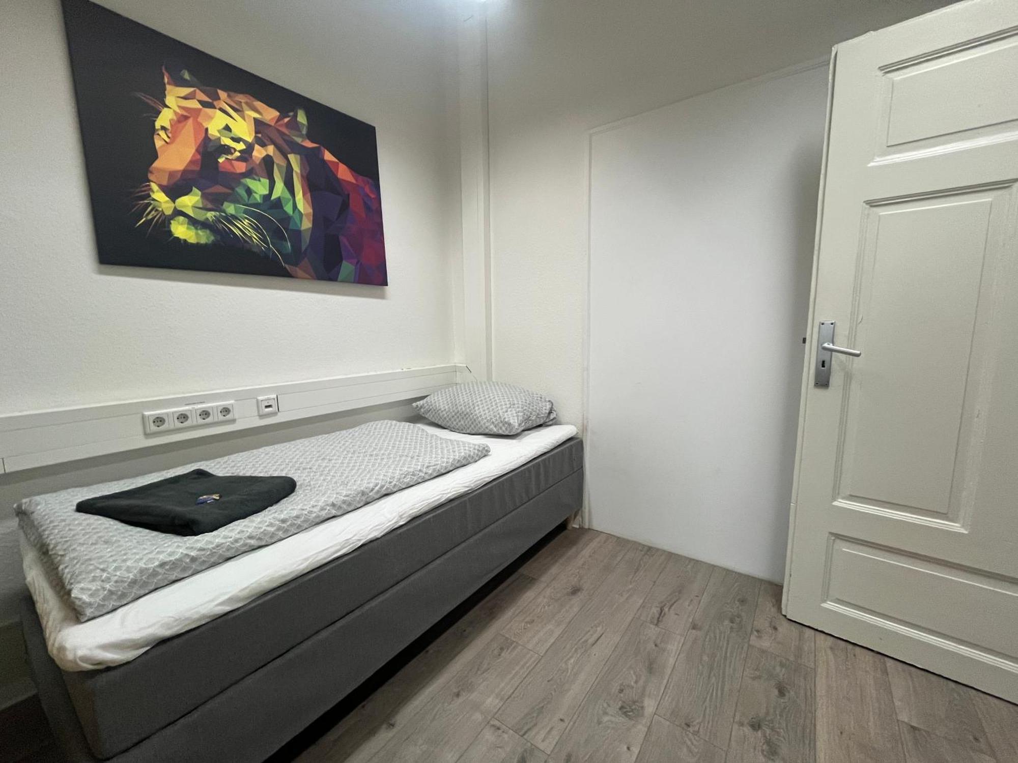 Simplex Apartments Am Ettlinger Tor Spacious คาร์ลสรูเฮอ ภายนอก รูปภาพ