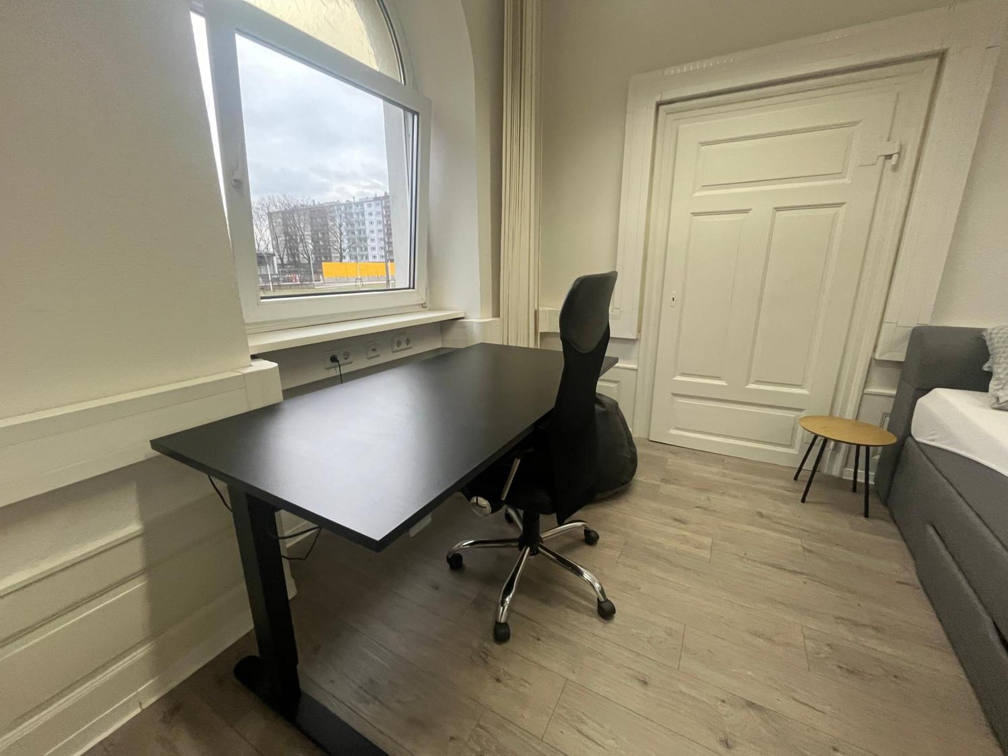 Simplex Apartments Am Ettlinger Tor Spacious คาร์ลสรูเฮอ ภายนอก รูปภาพ