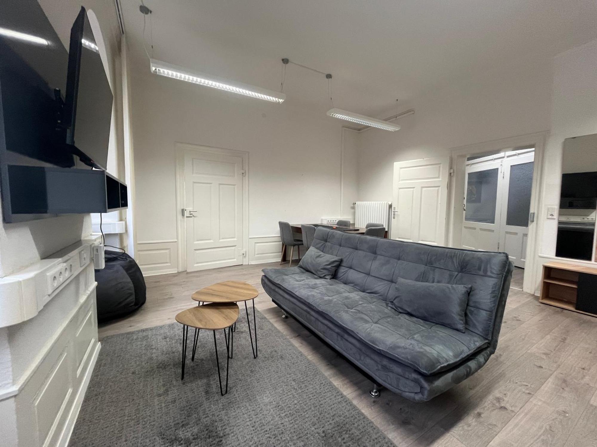 Simplex Apartments Am Ettlinger Tor Spacious คาร์ลสรูเฮอ ภายนอก รูปภาพ